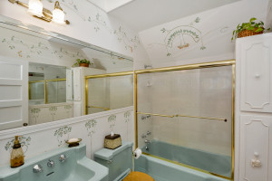 Bathroom - 156 Chestnut St Andover, MA