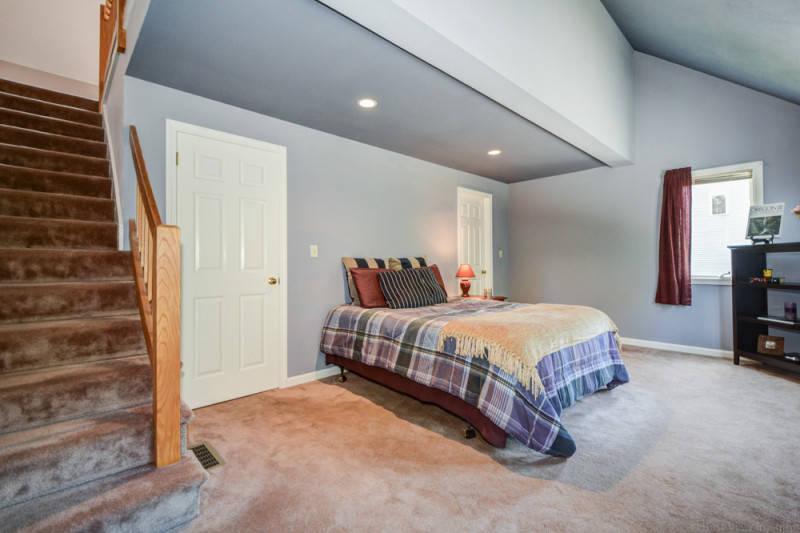 Master Bedroom - Country Hollow Village for Sale