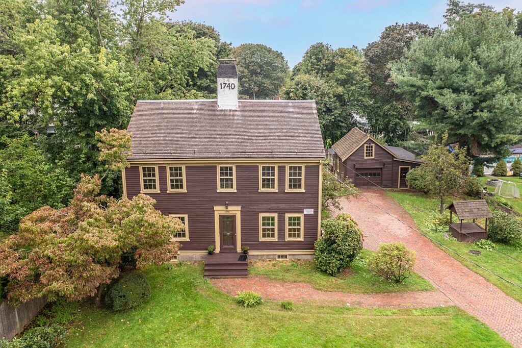 Lynnfield Home for Sale