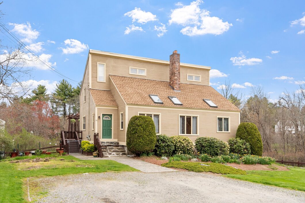 Just Listed for Sale in Pelham, NH