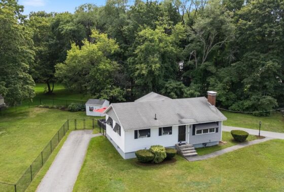 3 Michael Rd Dracut, MA
