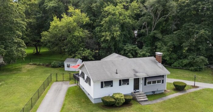 3 Michael Rd Dracut, MA